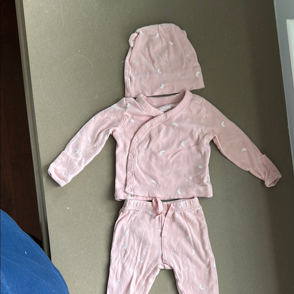 Gap Pink Baby Outfit with Hat